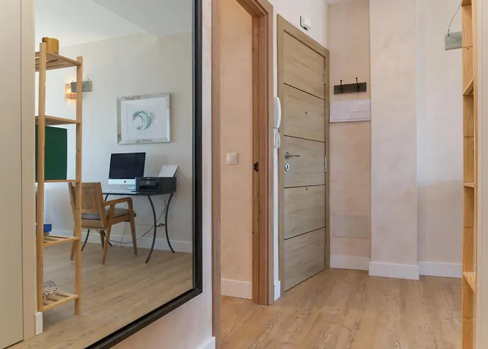 Harbor Luxury - Sea View, , Old Town, 2br , By Rent *